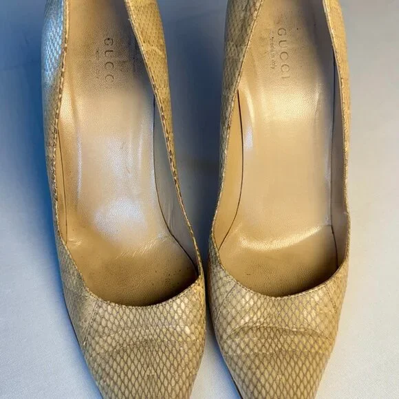 Gucci Python Bamboo Heel Pumps Tan Pointed Toe Vintage Size 40C Made Italy 90s